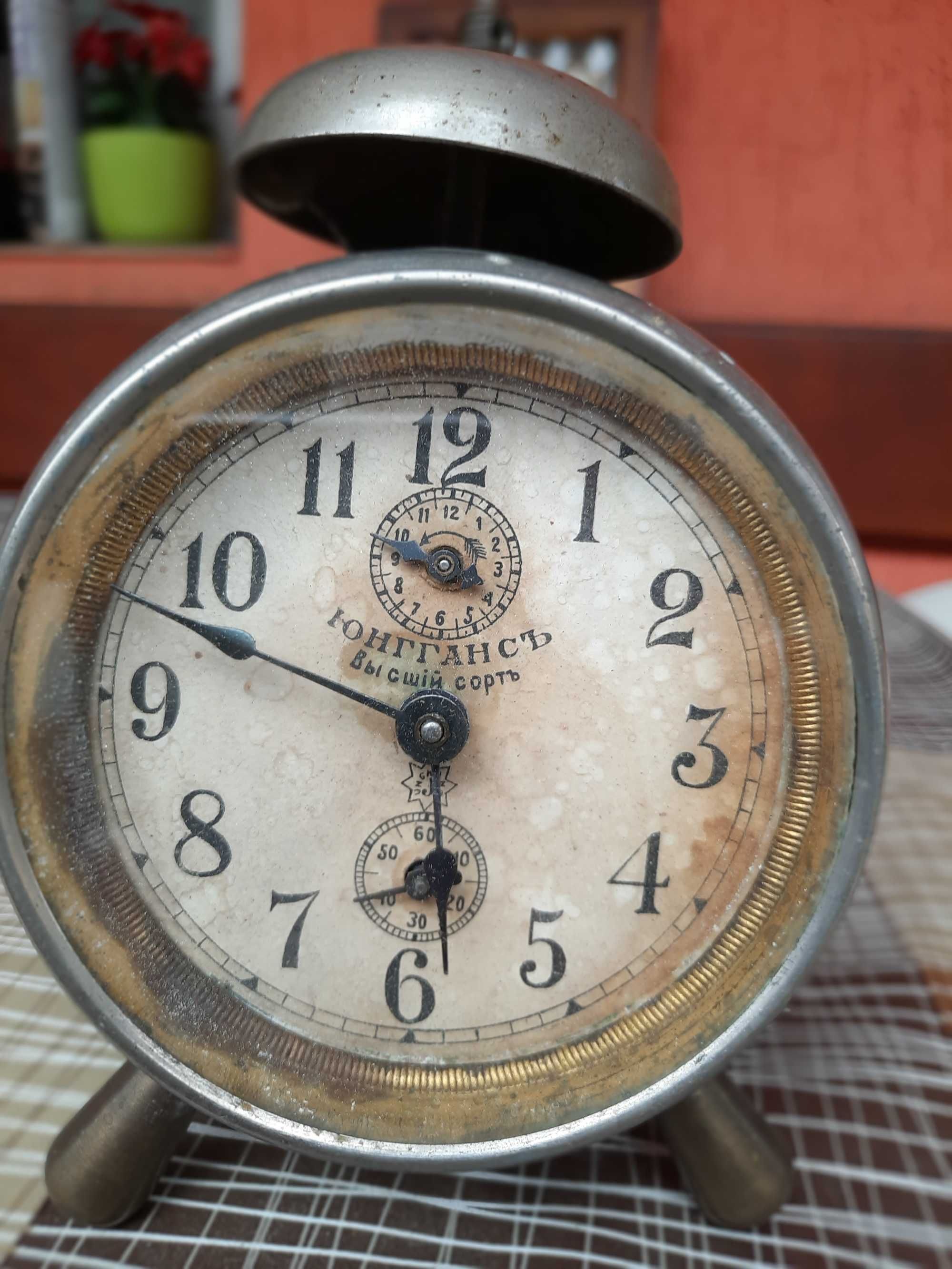 Вінтажний великий механічний будильник "JUNGHANS" до революцiйний.