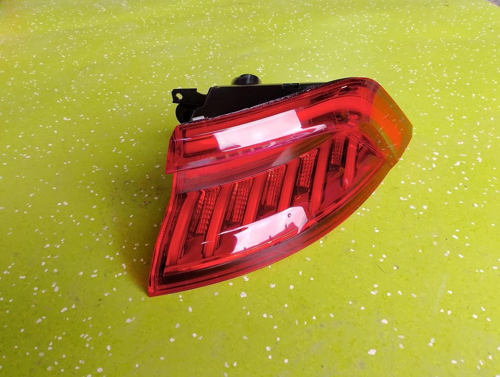 Lampa Prawa Tył Tylna Audi Q8 LED Basic 4m8 -945070 oryginał sprawna
