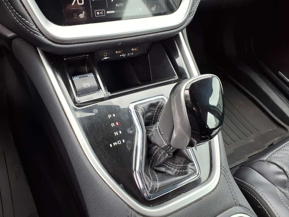 Subaru Legacy      2020
