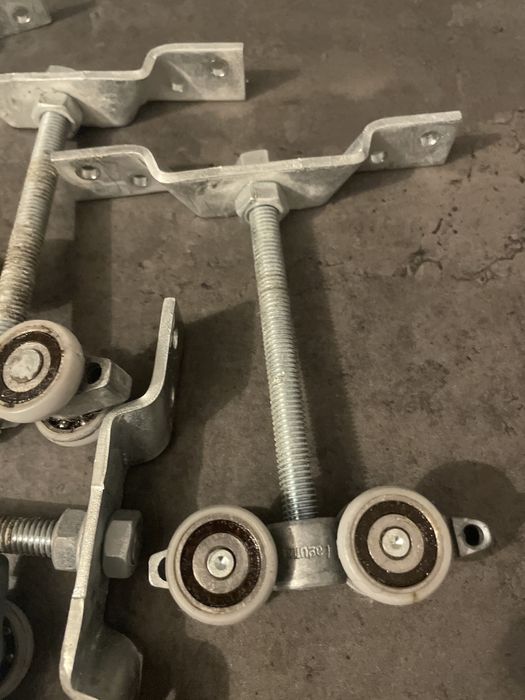 Kółko szynowe na 4 kółkach