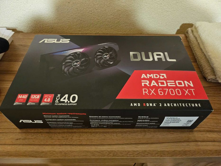 Asus Dual RX 6700 XT 12GB