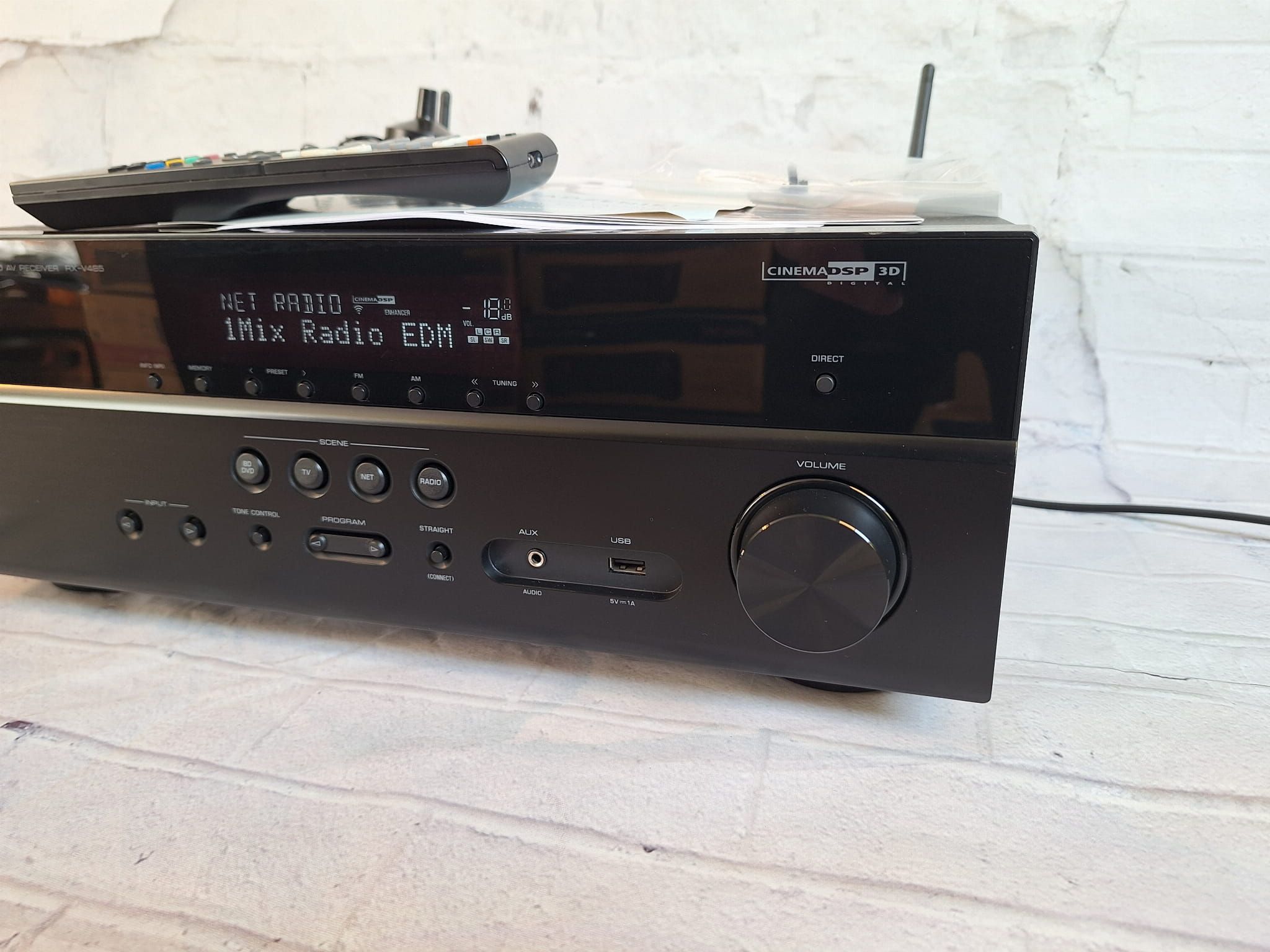 Zaawansowany Amplituner 5.1 Yamaha RX-V485 Wifi BT AirPlay2 4k