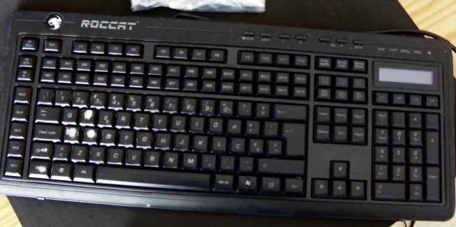 Teclado Valvo Gaming para PC da Roccat