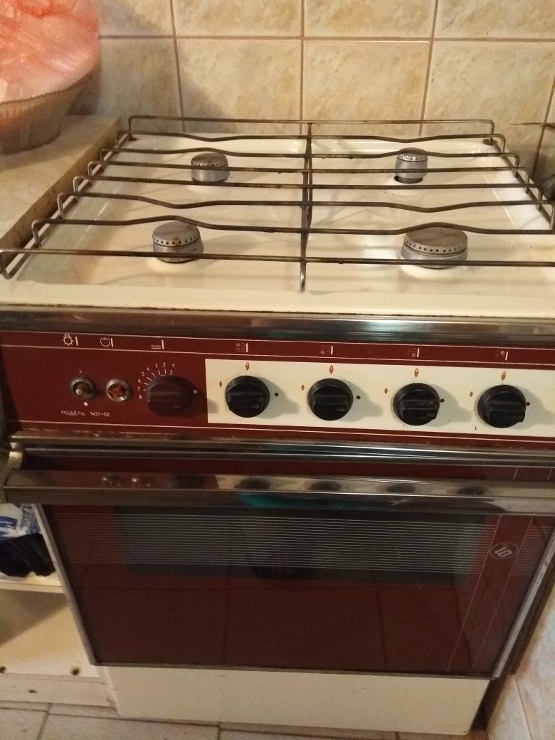 Продам газову плиту(Брест)