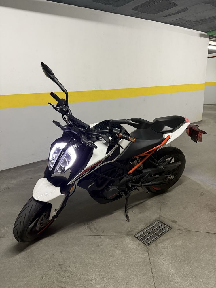 KTM duke 125cc 2019