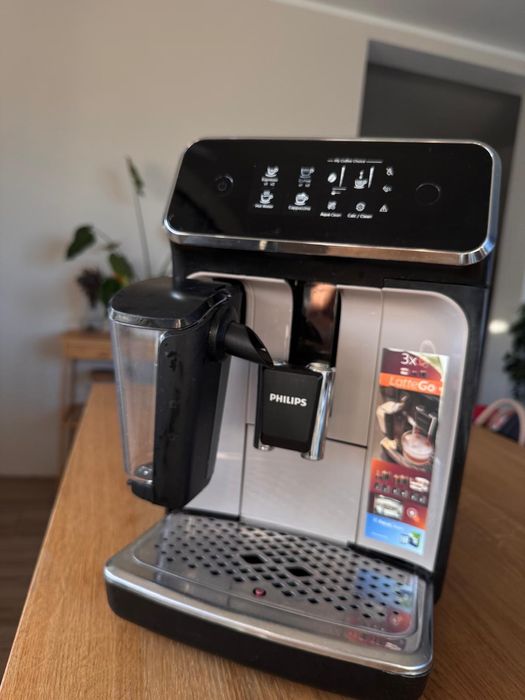 Ekspres automatyczny Philips LatteGo Hd2200 series