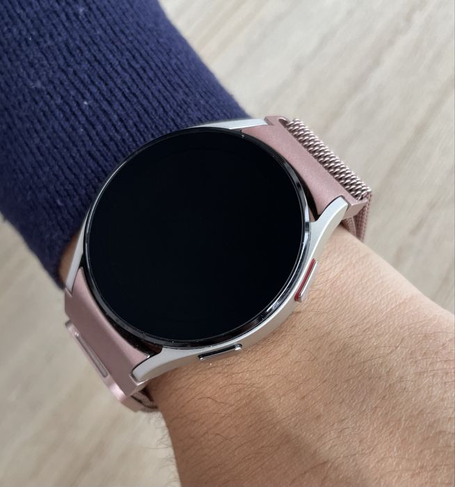 Pack Galaxy Watch 4 Silver (40mm) - Como Novo + Ofertas