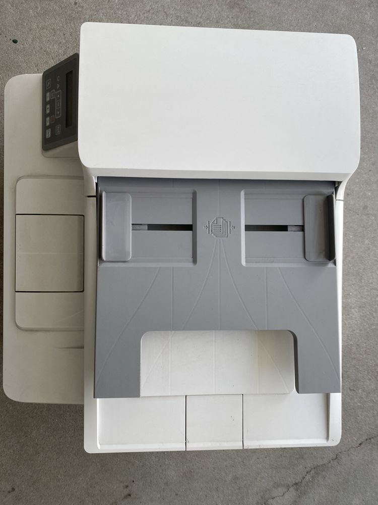 Impressora LaserJet Pro MFP M148dw