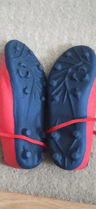 Buty do piłki nożnej 35