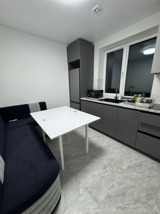 Здам в погодинну оренду басейн , сауна , чан.