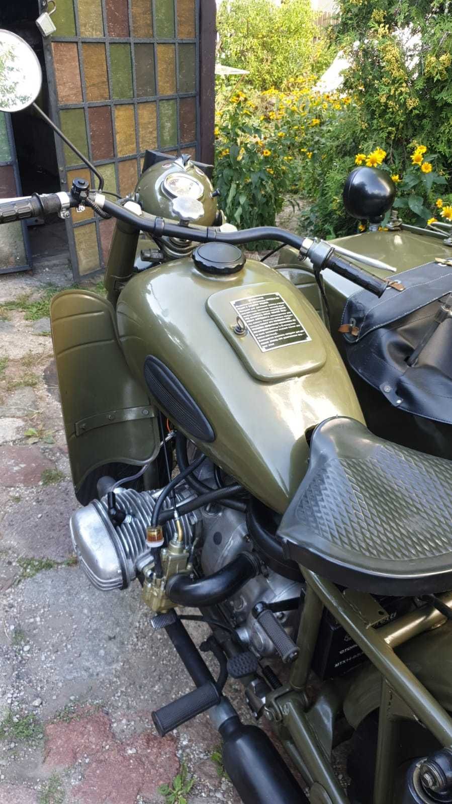 Motor Ural z Koszem 1992