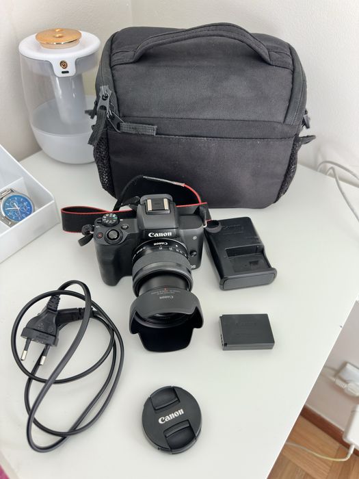Canon Eos M50 WiFi/touch screen com lente 15-45mm