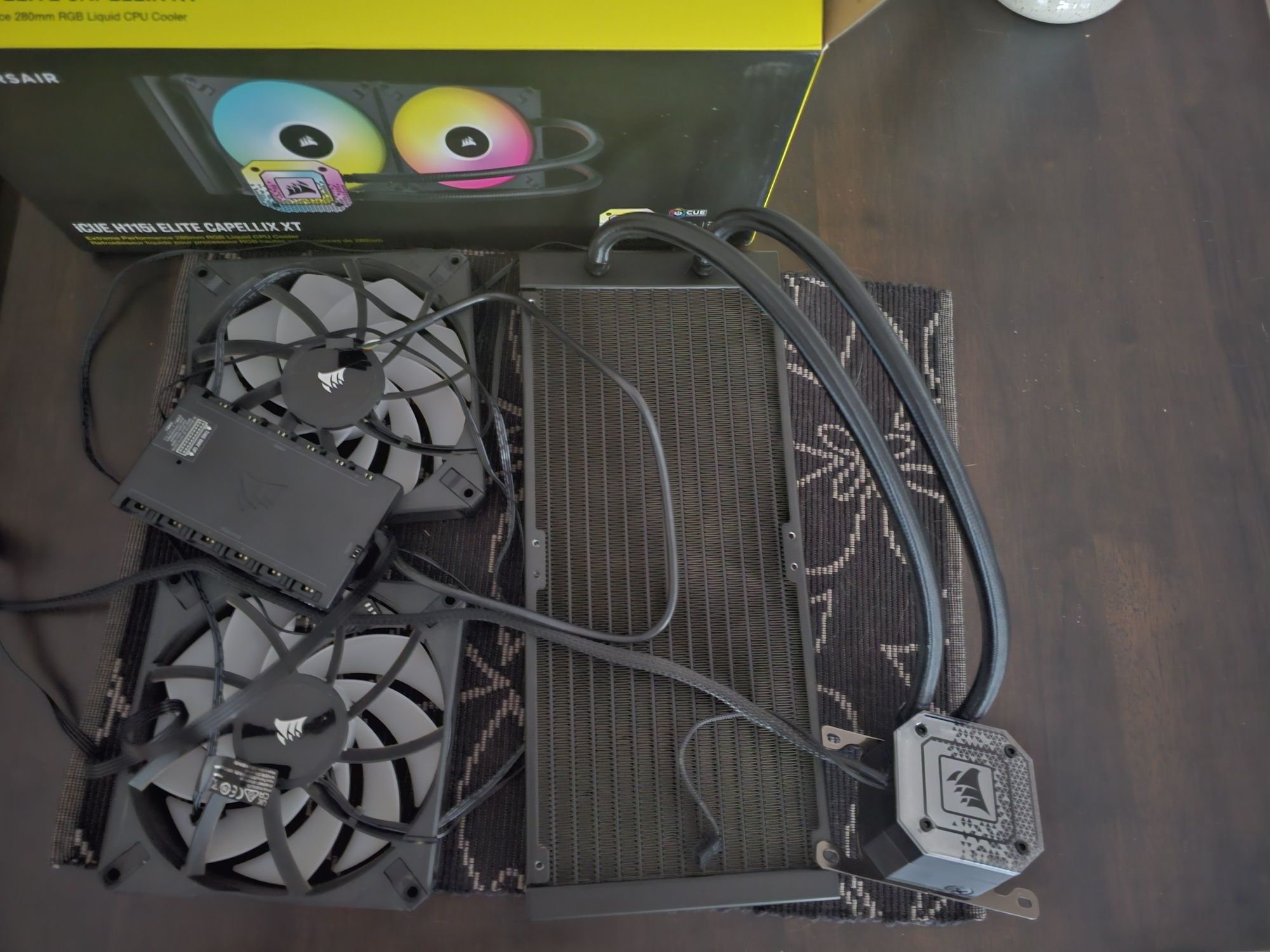 H115i Corsair iCUE Elite Capellix XT RGB 280mm 140x2