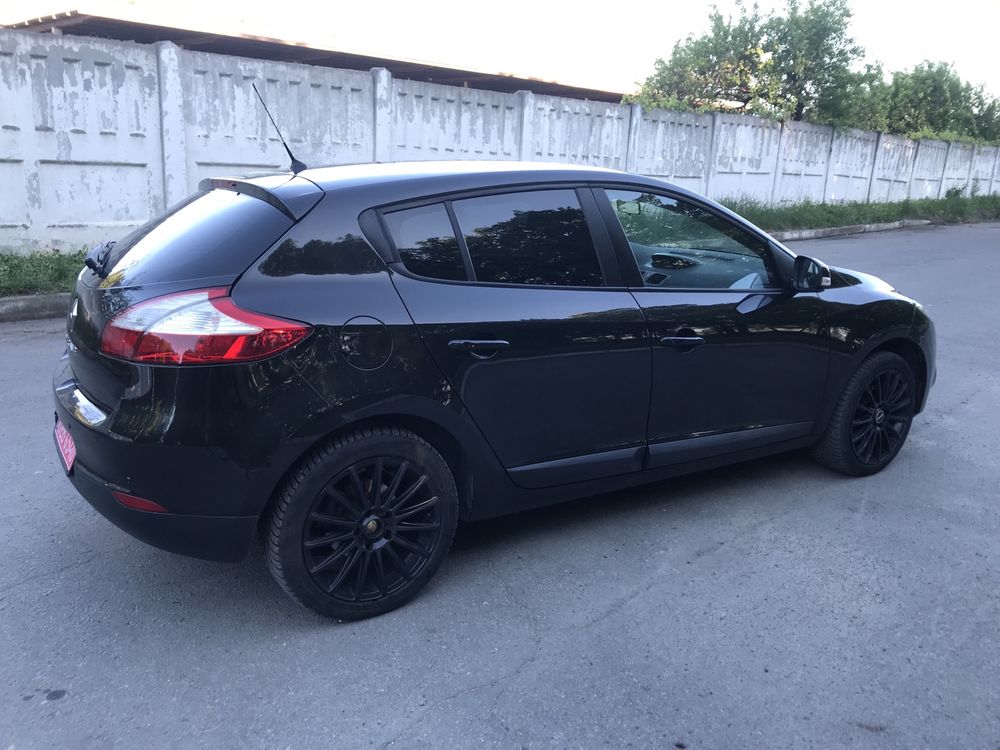 Renault Megane 1.6 бензин