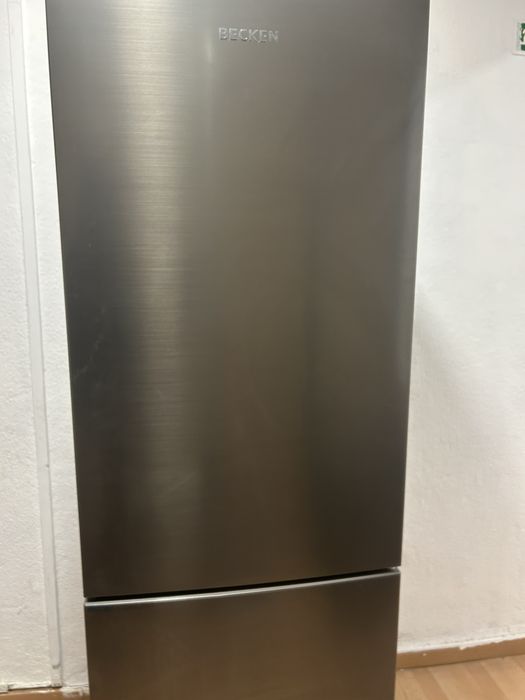 Vendo frigorifico + ar condicionado portatil 9000BTU