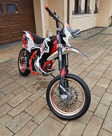 Beta RR 50 2T SuperMoto nie gillera derbi senda rieju aprillia