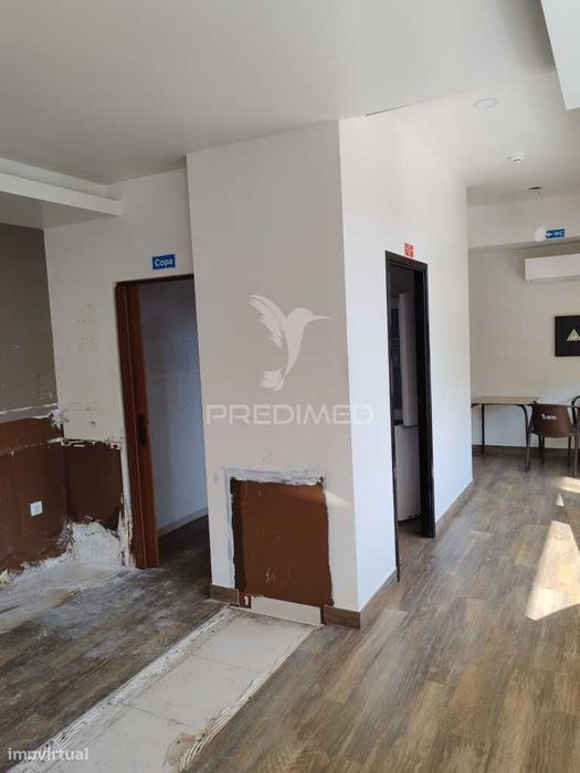 Loja em Alcobaça com potencial para habitação