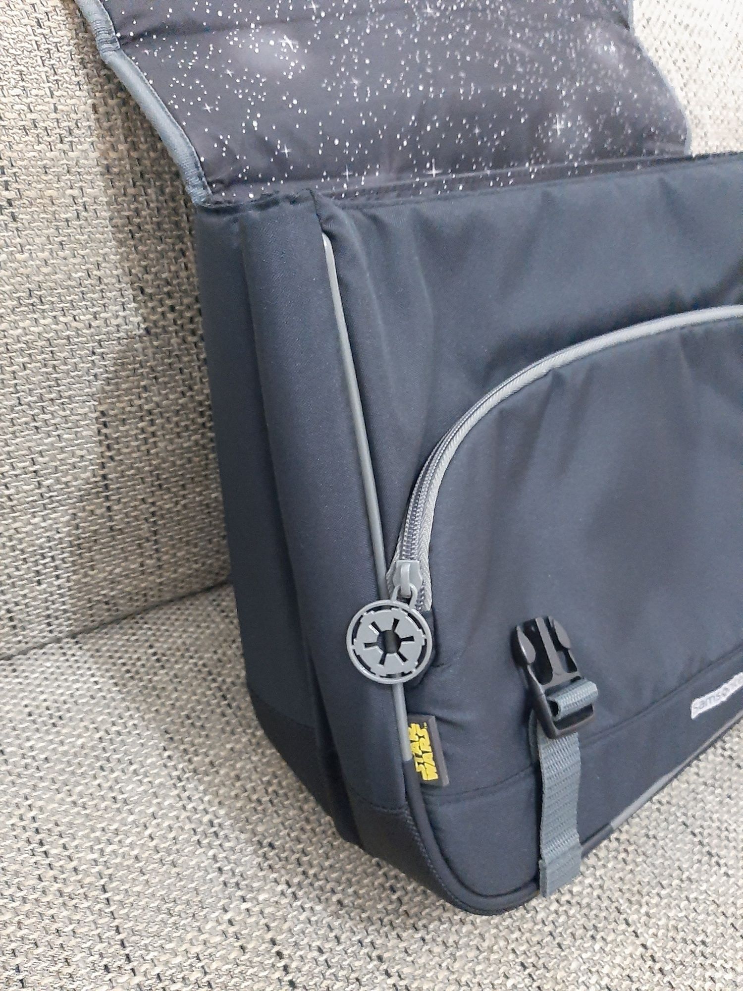 Mochila Samsonite nova