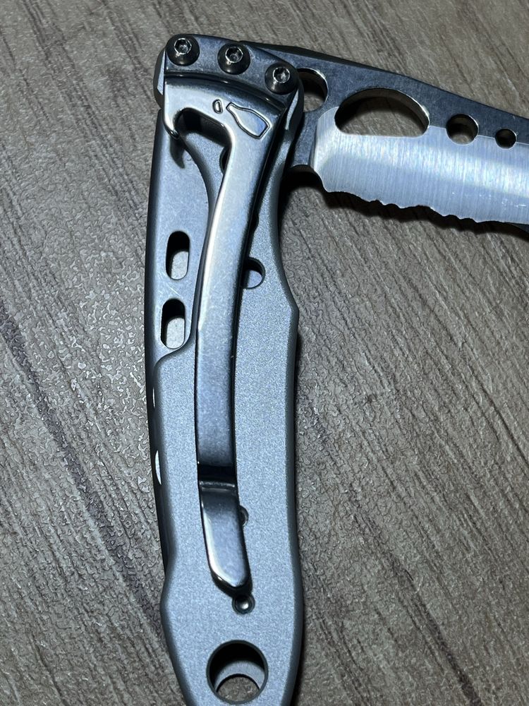 Мультитул Leatherman Skeletool KBX