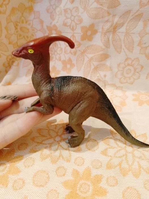 Продам игрушки. Много маленьких. Хорошее состояние.