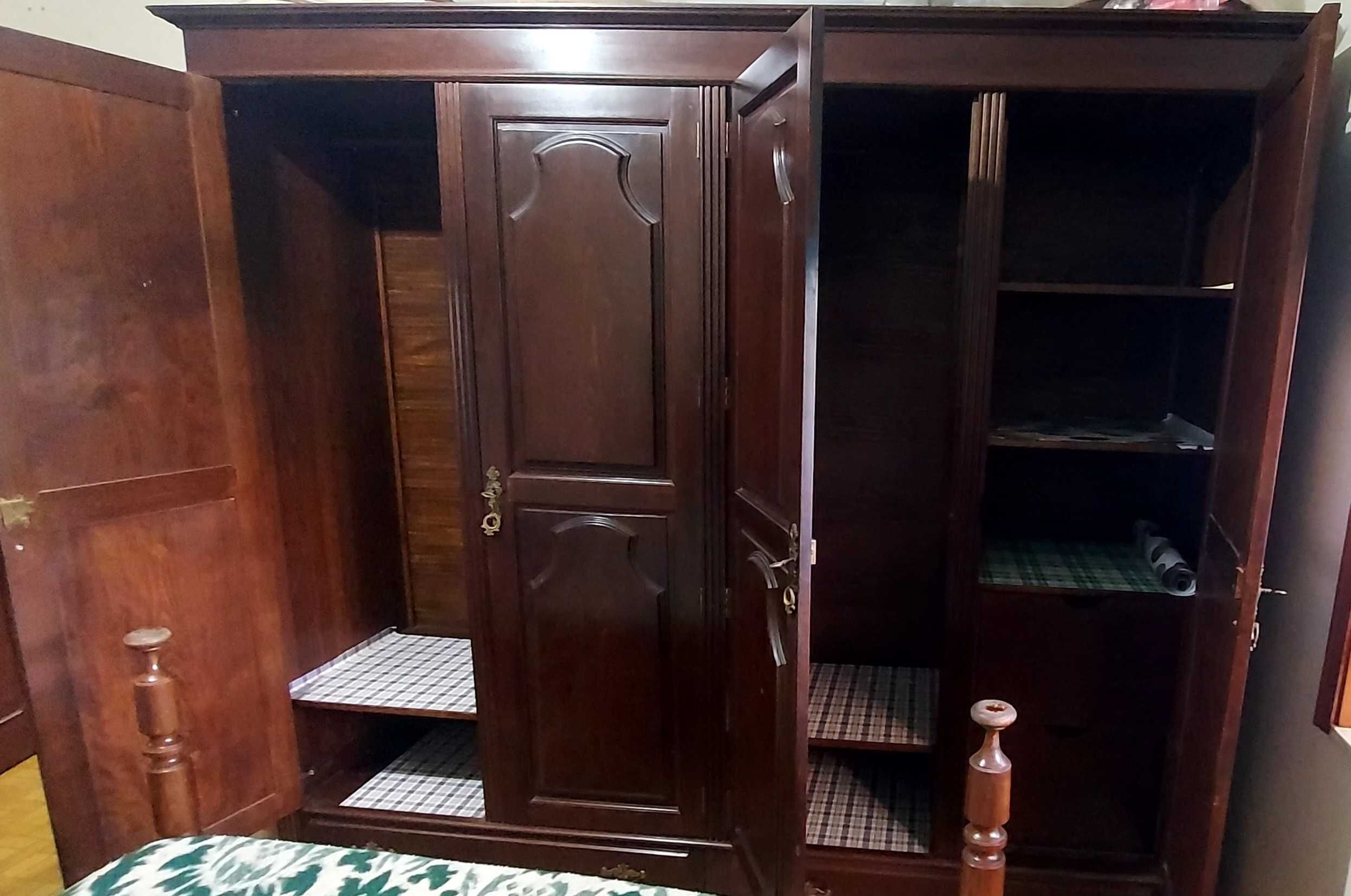 Mobília de Quarto com Roupeiro