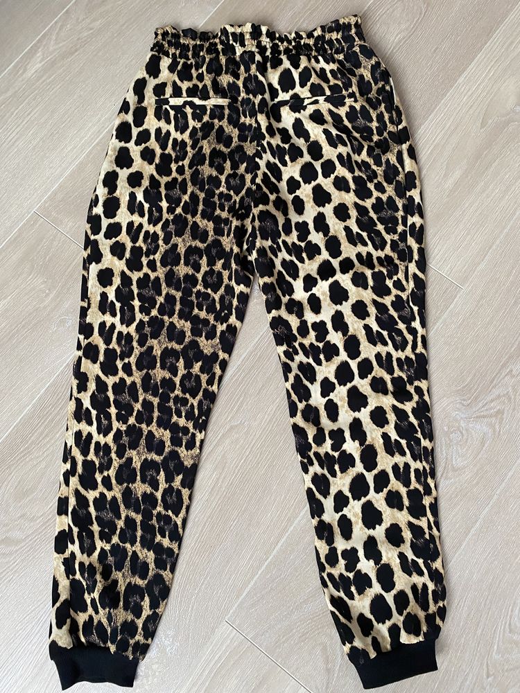 Штани Zara з леопардовим принтом