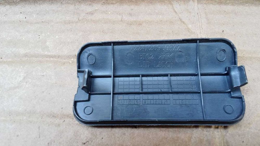 заглушка крышка багажника Mitsubishi Outlander Sport ASX 10-22