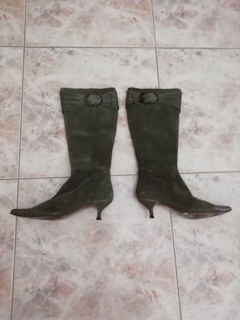 Botas Verdes Pele e Couro