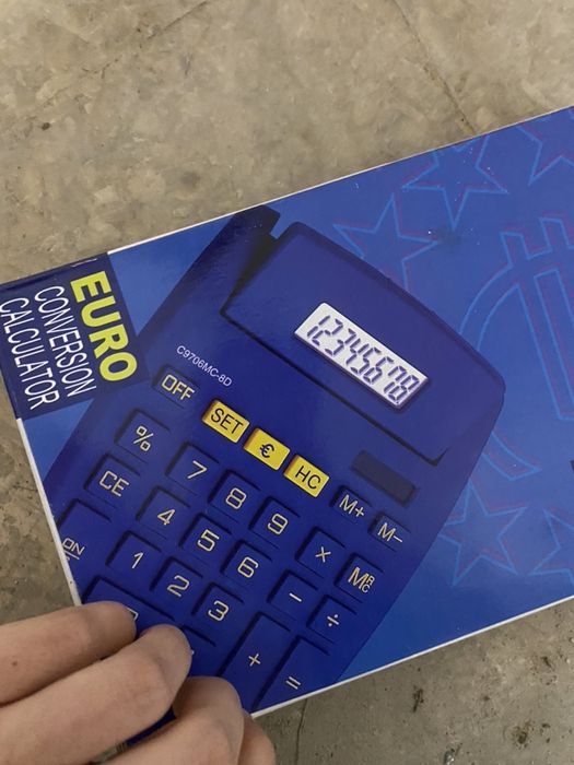 Calculadoras novas na caixa