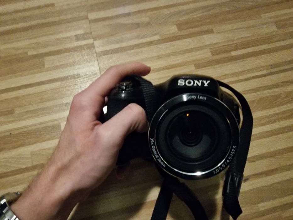 Sprzedam aparat sony dsc h300