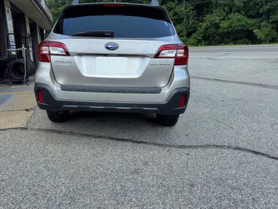 Subaru Outback      2018