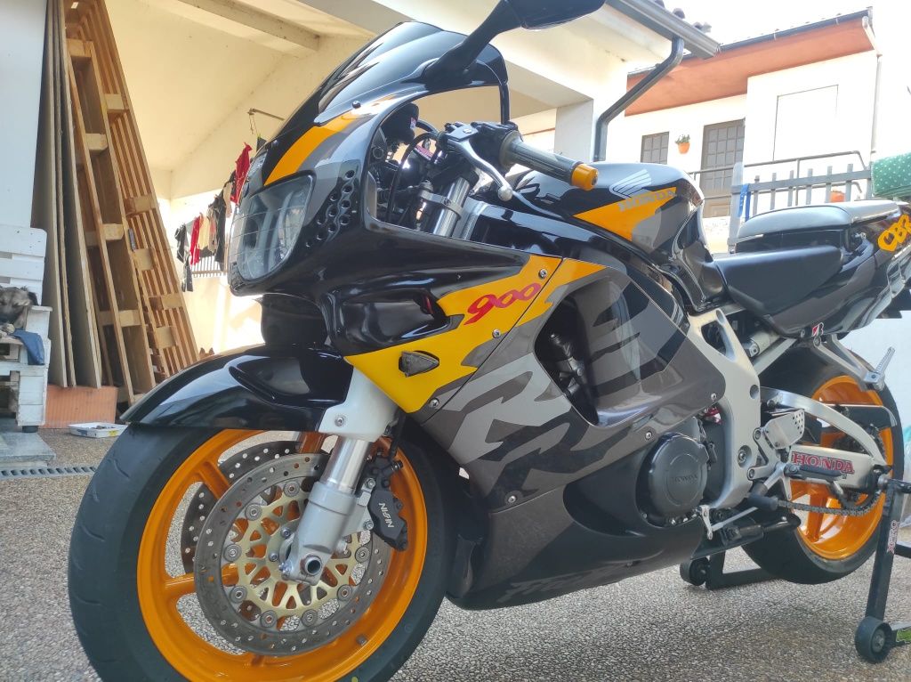 CBR 900 SC33 imaculada