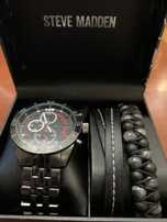 Часы Steve Madden с браслетом 1200 грн