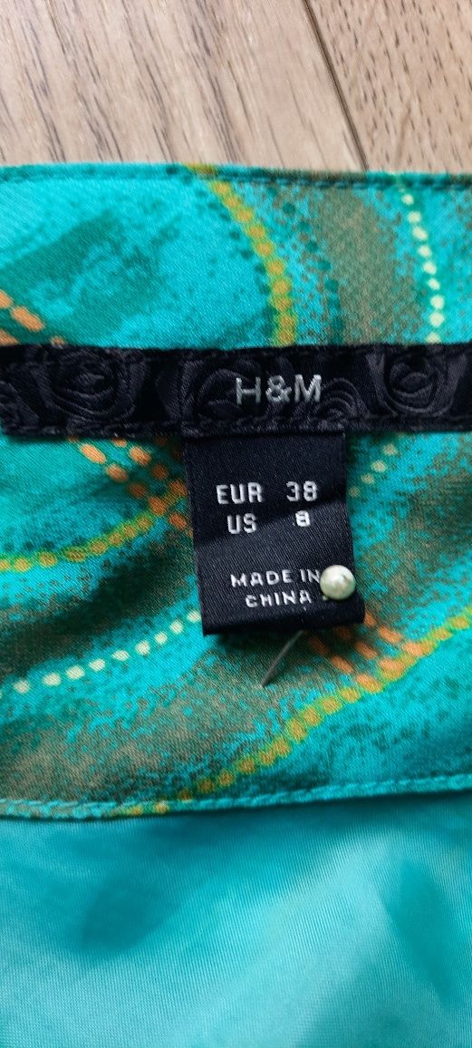 Sprzedam spódnicę H&M rozmiar 38