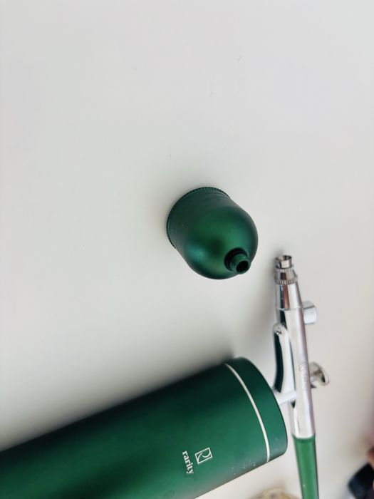 Aerograf bezprzewodowy do brwi airbrush Rarity