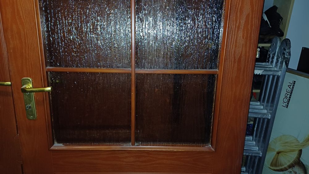 Solidne drewniane drzwi do salonu 90cm prawe