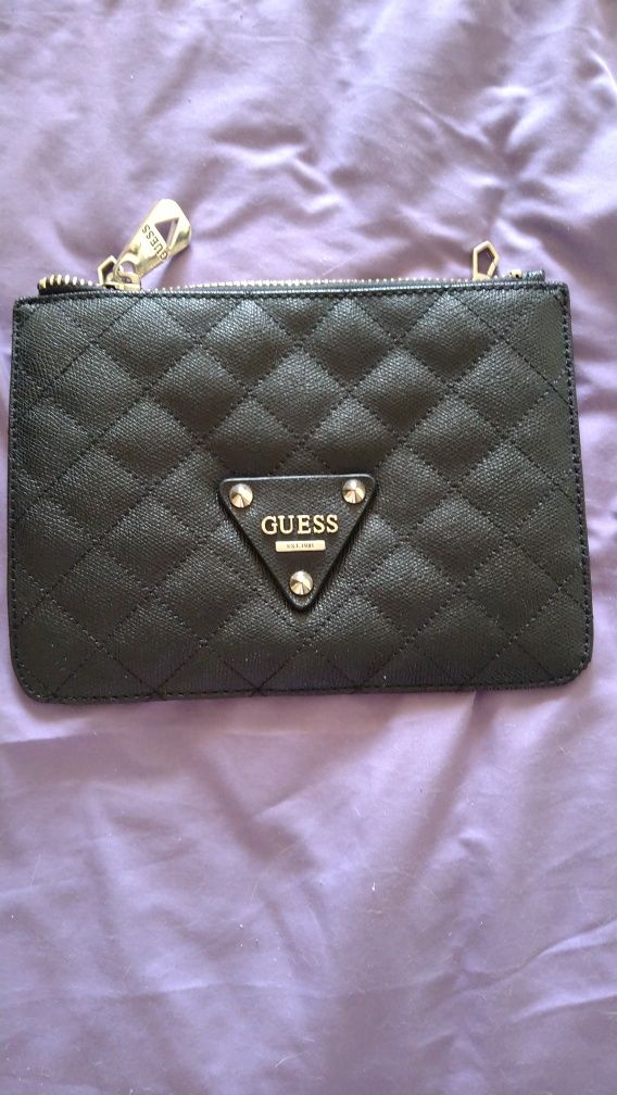 Продаётся сумка Guess