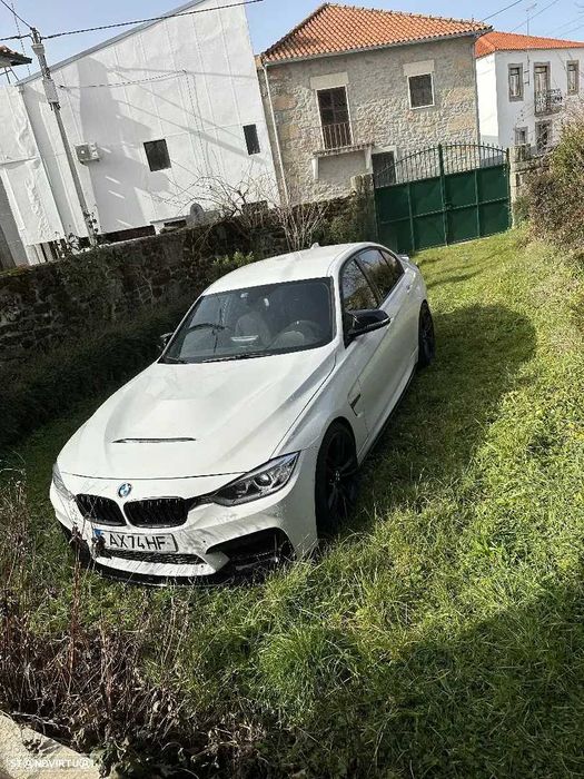 BMW 320d packs M3