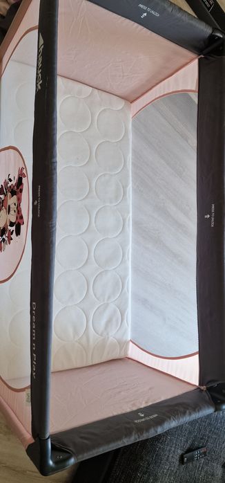 Cama viagem bebé negociável ( baixa preço)