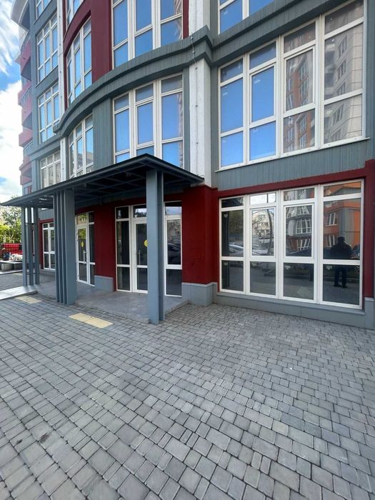 Помещение 136 м2 Шевченко/Гагарина/4 сезона/1 этаж