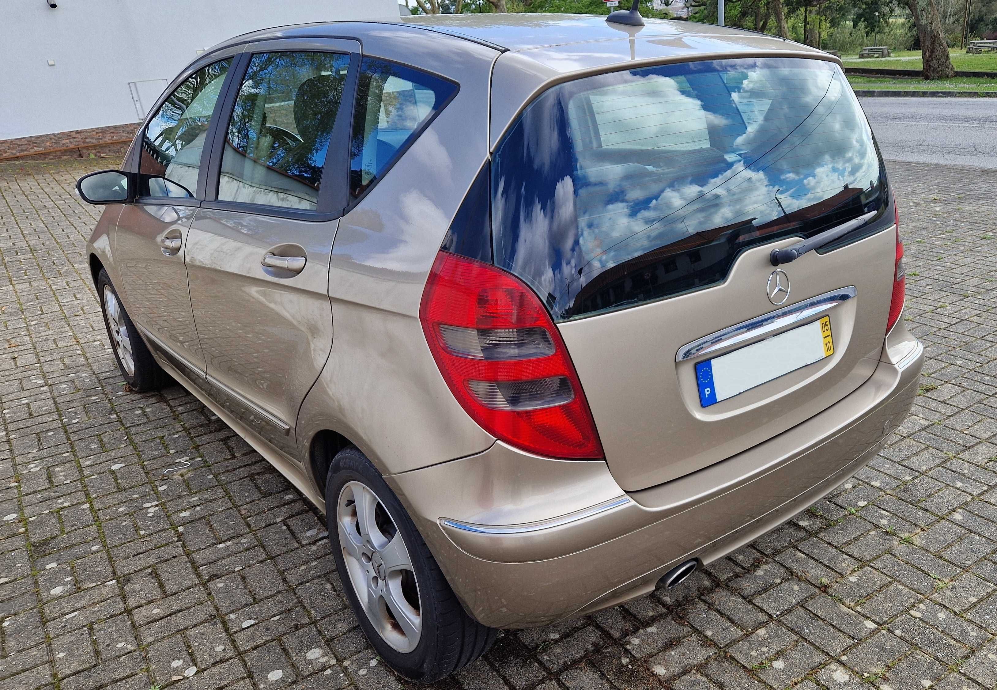 Mercedes A150 95CV 2005 em bom estado