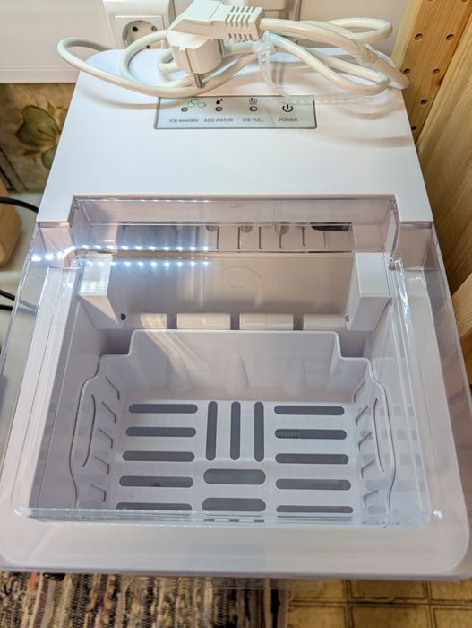 Máquina de fazer gelo