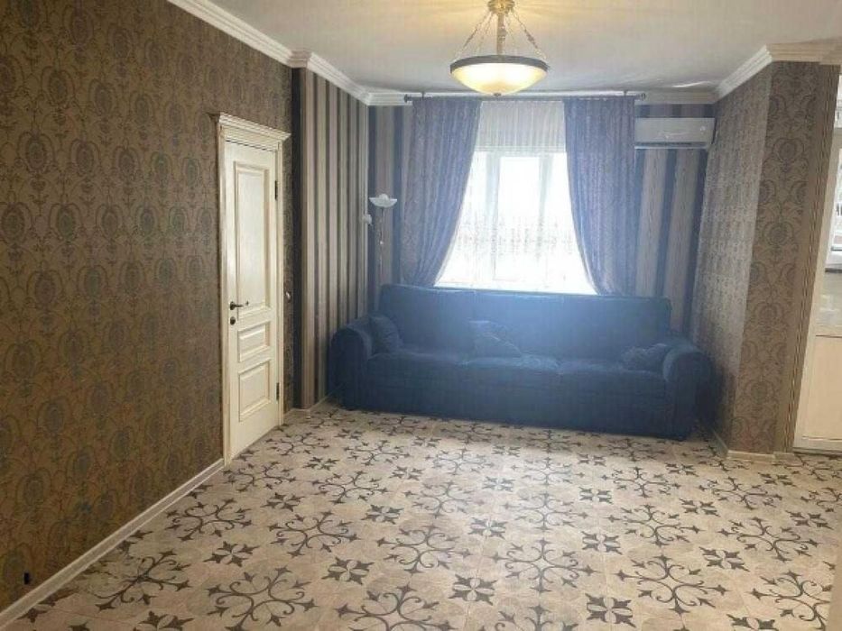 Простора та світла 3-кімнатна квартира 75 м² Урлівська 23-В