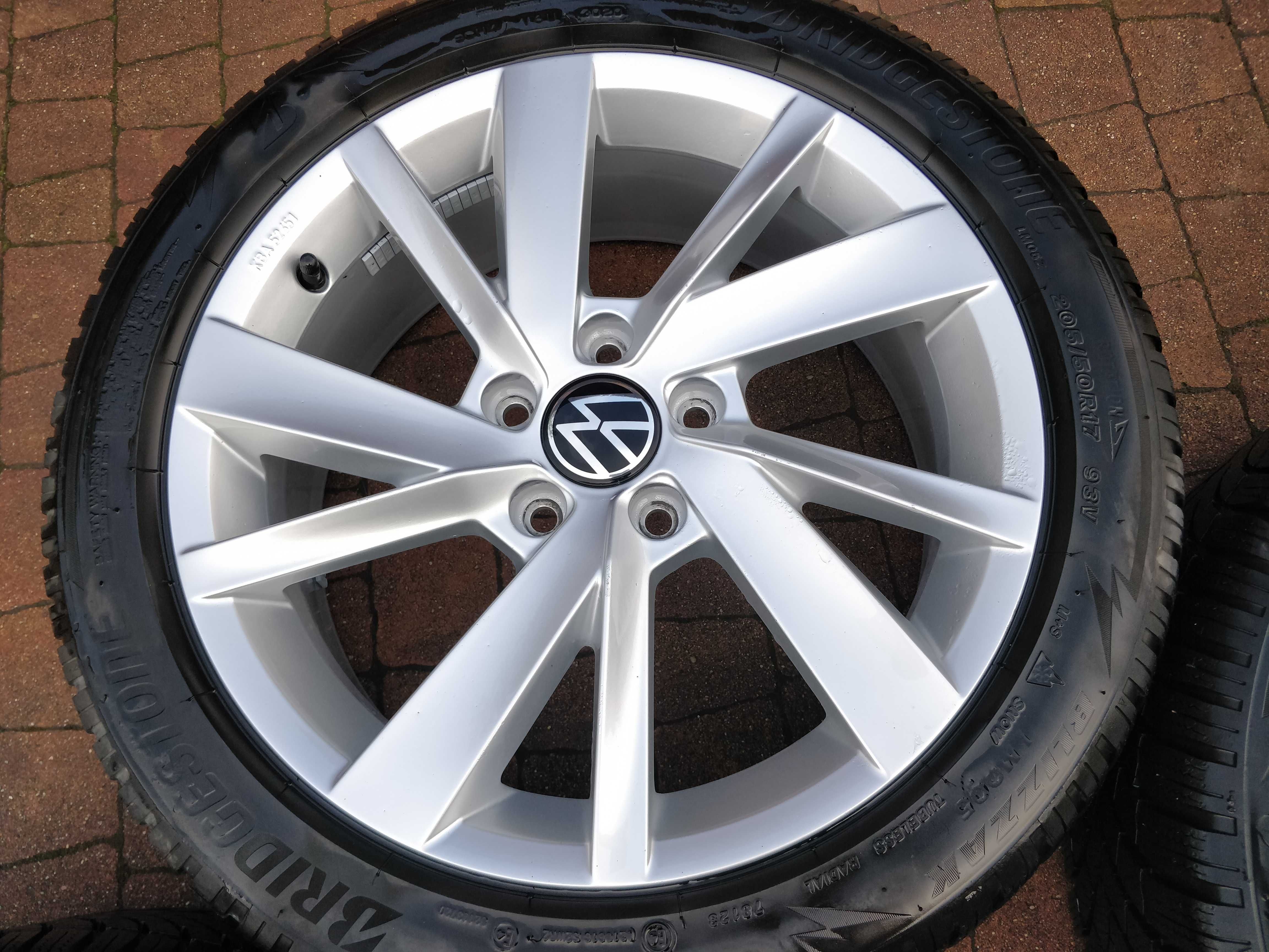 3483. Alufelgi 17" Vw Golf Mk8 VIII oryginalne 6.5J ET46 5x112