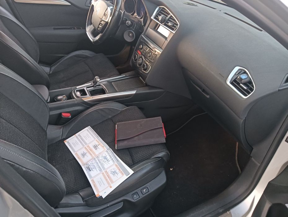 Citroen C4 1.6hdi automático poucos km