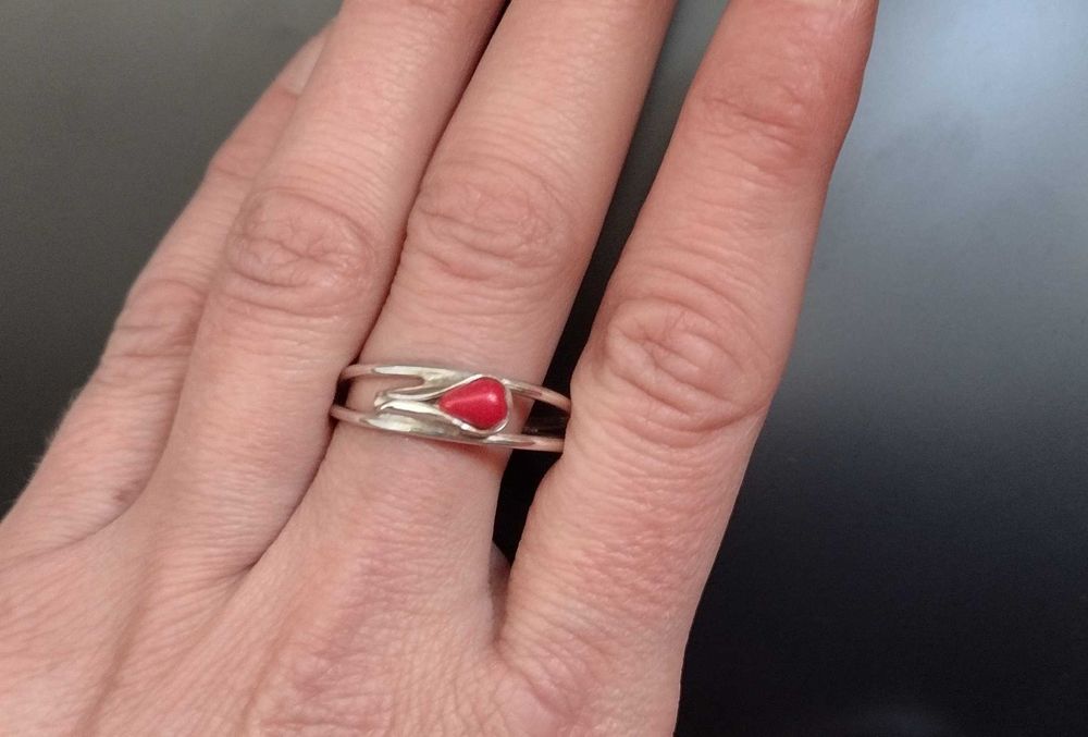 Pierścionek srebrny PĄK KWIATU p.925 R. 23