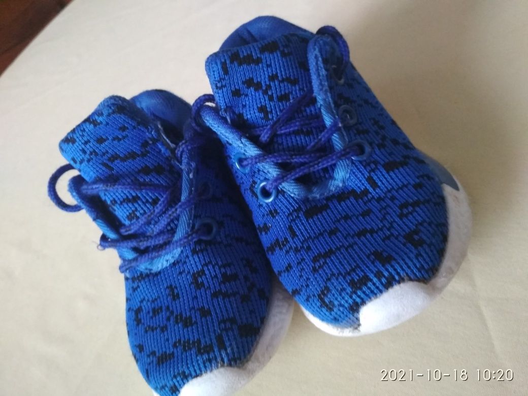 Miękkie buty sportowe