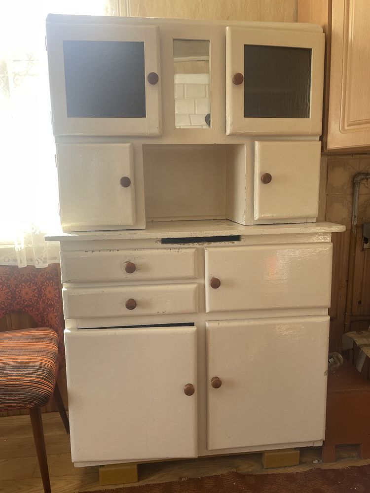 Drewniany kredens vintage prl lata 50