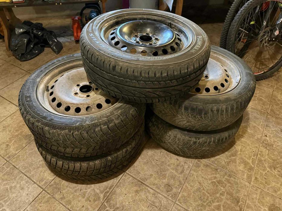 Opony 205/55/R16 z felgami stalowymi 16 cali