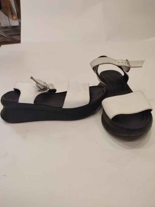 Продам босоножки кожаные, 37размера